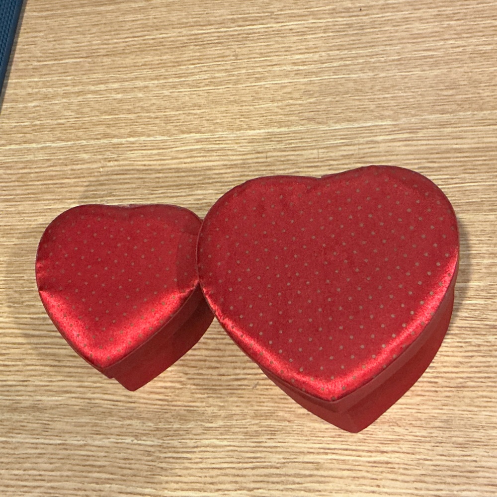 2 pack Red Heart-Shaped Gift Box